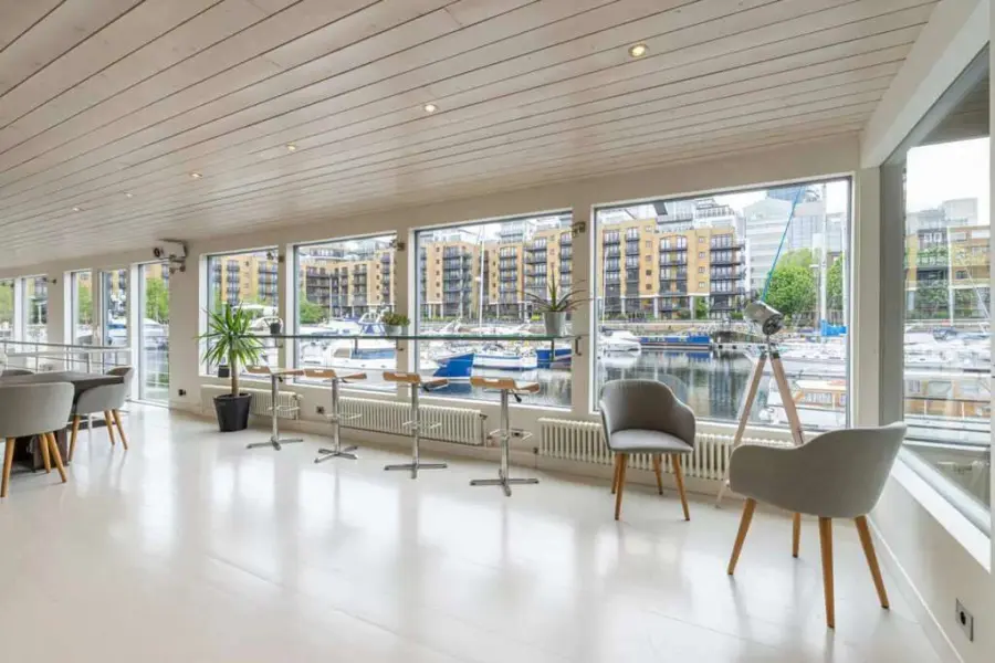Britain's biggest houseboat in London Bridge